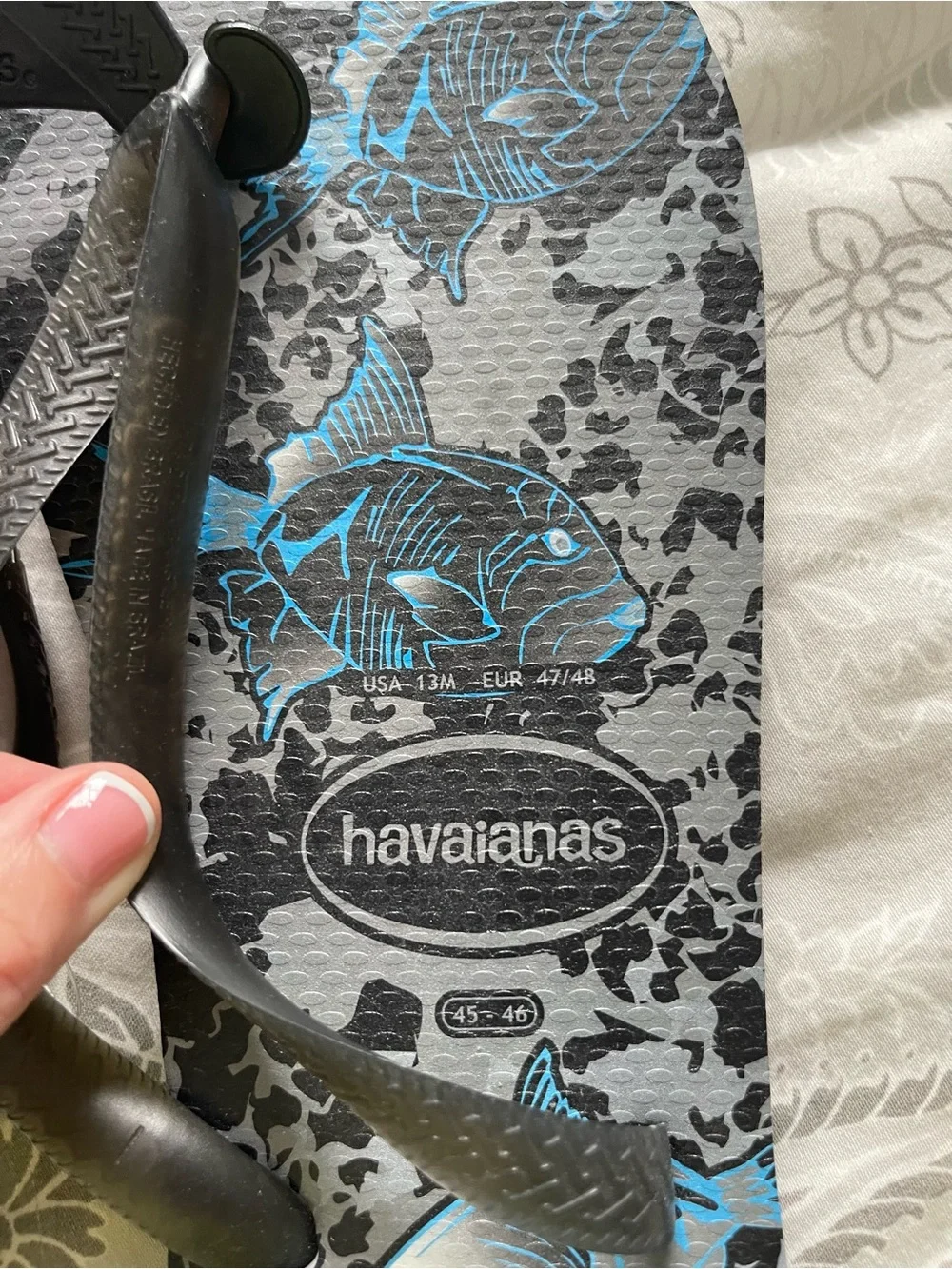 Mens Havaianas Mens Flip Flops Blue/Black/Gray Fish Size 13 NEW WITH TAGS